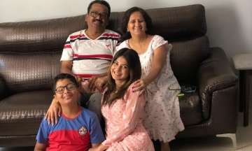 Jennifer Winget shares an adorable picture with her family and wishes everyone Happy Easter