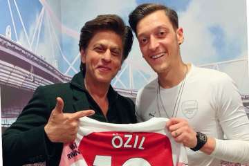Arsenal star Mesut Ozil hosts Shah Rukh Khan at the Emirates. See photos