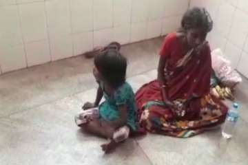 6-year-old Karnataka girl begs to feed her mother