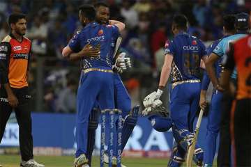 IPL 2019, MI vs SRH: Mumbai Indians beat Sunrisers Hyderabad in Super Over, qualify for playoffs