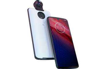 Moto Z4 with Snapdragon 675 48MP camera and in-display fingerprint sensor announced