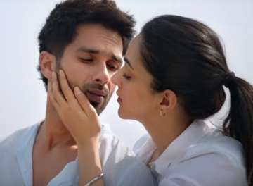 Kabir Singh Song Bekhayali: Shahid Kapoor, Kiara Advani’s chemistry sparks fire on the internet