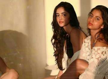 Suhana Khan’s reaction to Ananya Panday’s debut appearance in Student of the Year 2