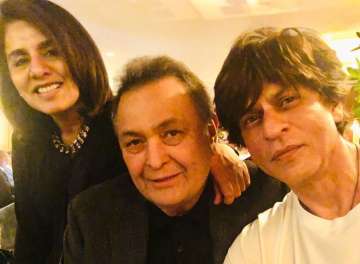 Neetu Kapoor sings praise for Shah Rukh Khan as he visits Rishi Kapoor again in New York