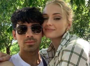 Sophie Turner reveals husband Joe Jonas helped with her mental health