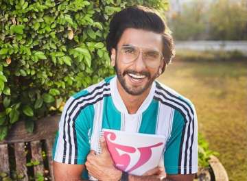 Ranveer Singh announces his next film titled Jayeshbhai Jordaar with a goofy video