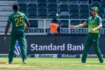 Bowlers fuel 'choker' South Africa's World Cup ambitions