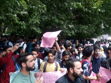 Scores of students from government colleges in Handwara and Sopore took to the streets to demand a timely probe into the matter.