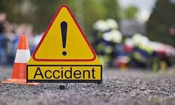 Uttar Pradesh: Five killed, 17 injured as tractor trolley overturns in Balrampur
?