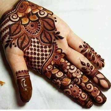 55+ Top palm mehndi design for all festivals of 2022 || Front hand mehndi |  Bling Sparkle