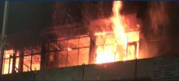 Four-storey building in Noida local market catches fire
?