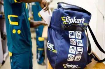  Flipkart  co-founder sells part stake to Walmart 