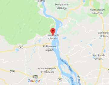 Telangana, Andhra agree to divert Godavari waters to Krishna