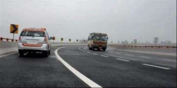 Mauritian woman, friend looted on Yamuna Epressway