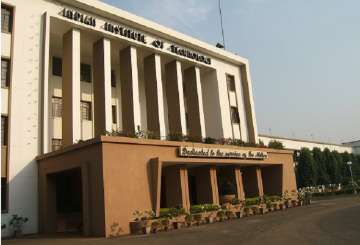 IIT Kharagpur study explores urgent need for COVID-19 lockdown