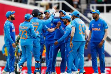 2019 World Cup: Shikhar Dhawan, Virat Kohli star in India's clinical win over Australia