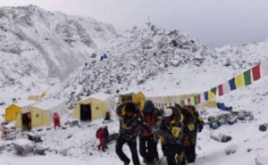 District admin awaits instructions from Centre 30 hours after spotting bodies on Nanda Devi
?