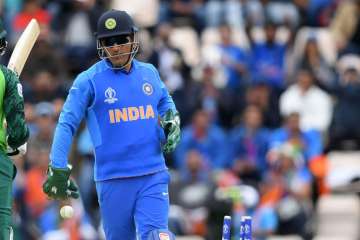 MS Dhoni puts on special insignia on gloves to support Indian Para Special Forces in match against South Africa