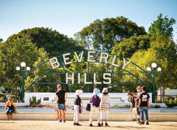 10 irresistible attractions for Men in Beverly Hills