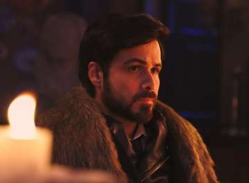  Emraan Hashmi gives a sneak peek into his look from the film Chehre