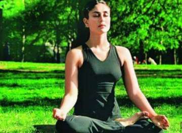 Kareena Kapoor Khan’s difficult yoga workout will pump up your morning