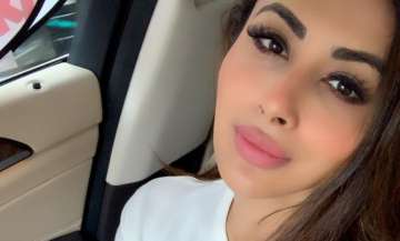 Mouni Roy's plastic surgeries in question, netizens compare her to Rakhi Sawant