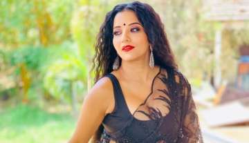 Nazar actress Monalisa sets internet on fire with her sizzling Instagram pictures