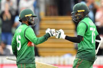 Shakib and Liton's unbeaten 189-run stand helps Bangladesh beat West Indies by 7 wickets