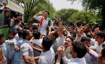 Thiruvananthapuram tense as BJP Yuva Morcha and Left backed students wing clash