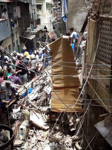 Kesarbai building collapses in Mumbai's Dongri