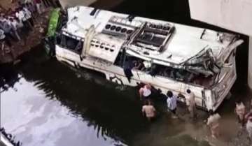 Yogi Adityanath sets up panel to probe into Yamuna Expressway accident