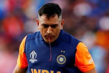 2019 World Cup: Team India official provides update on MS Dhoni's thumb injury 