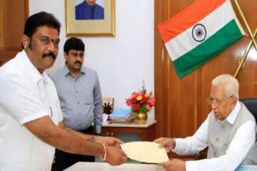 Karnataka Congress MLA Anand Singh submits resignation to the Governor from his assembly membership