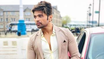  Himesh Reshammiya rubbishes accident reports says, "I'm absolutely fine"