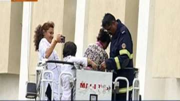 Mumbai, MTNL Fire: Woman spotted smiling and taking selfies during rescue operation, watch video