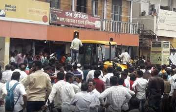 Bank of Maharashtra roof collapse