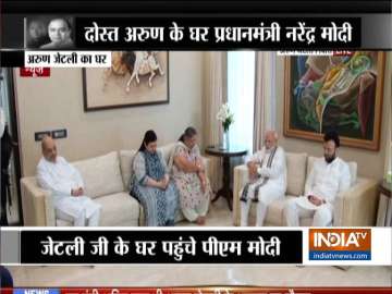 PM Modi meets Arun Jaitley's family, pays tributes