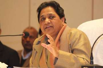 Threat of economic recession looming over country: Mayawati