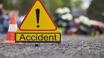Three killed as SUV skids off expressway in Greater Noida