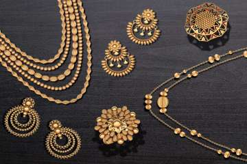 Gold may surge to Rs 40,000 per 10 gram by Diwali