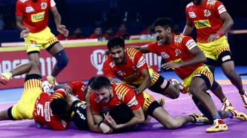 Gujarat Fortunegiants vs Dabang Delhi KC Live Streaming, Pro Kabaddi League