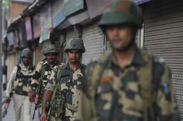 Indian Army, IAF on high alert after Centre revokes Article 370 in J&K; 8,000 paramilitary troops airlifted
