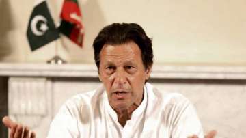 Pak PM Imran Khan dials UAE Crown Prince to apprise him about J&K