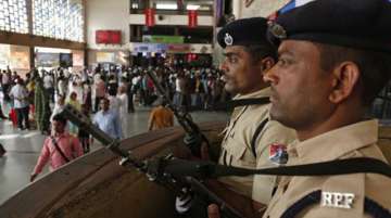 ALERT: ISI agent, three others enter India to carry out terror acts