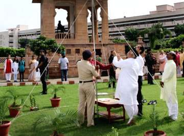 RSS celebrates I-Day, hails abrogation of Article 370