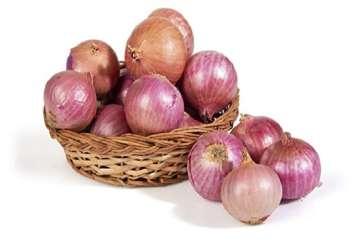 Onion prices continue to rule at around Rs 50 per kg in Delhi