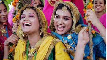 Hariyali Teej 2019: Puja Vidhi, Date, Time and Significance of the Sawan Festival