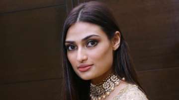 Our family rule is we don't give advice to each other: Athiya Shetty