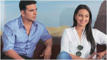 Mission Mangal: When Sonakshi Sinha knocked Akshay Kumar off his chair. Watch Video