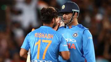 MS Dhoni unlikely to be selected for South Africa T20Is, selectors ready to persist with Rishabh Pan